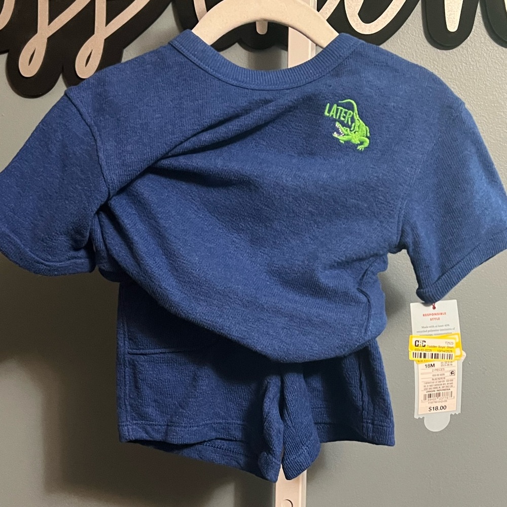 Cat & Jack Blue 'Later Gator” 2 piece Terrycloth Short Sleeve Top and Short Set